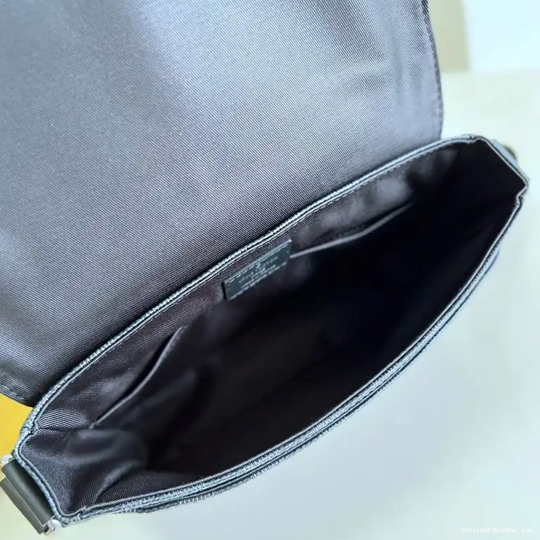 Official Brother Sam 2210YA0089 Bag LV 0810